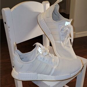 NMD R1 Cloud White Gum Sole